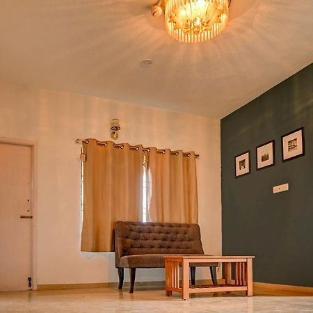 Hotel Live As Chn727 Gūduvāncheri Zewnętrze zdjęcie