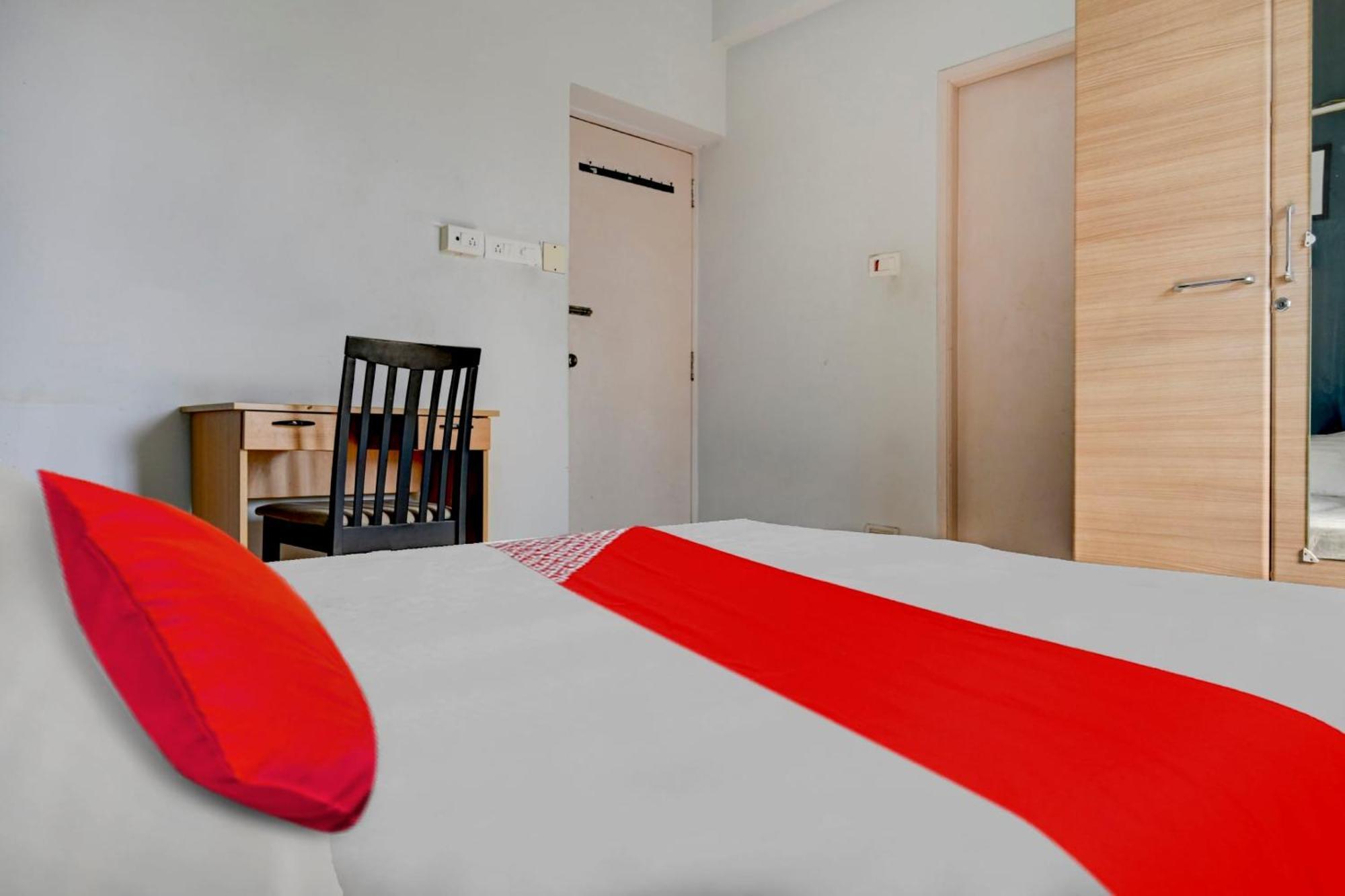 Hotel Live As Chn727 Gūduvāncheri Zewnętrze zdjęcie